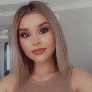 Meet your Posher, Monica